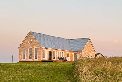 Oceanfront cottage rental